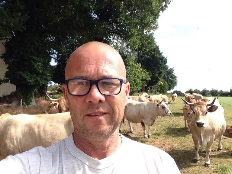 Patrick Bizeul, président de l'Unebb, producteur bio installé à l’est de la Bretagne (bovin et volaille) et en conventionnel avec un atelier porcin, l