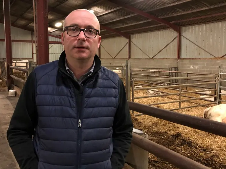 « C'est une maladie sournoise et accablante. Mon objectif est d’arriver à vivre avec », explique Marc Braidy, naisseur-engraisseur dans l’Aisne. © DR