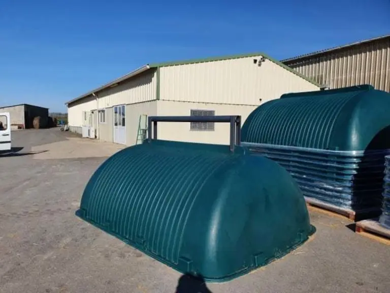 Les cloches à cadavres protègent les animaux des prédateurs et les cachent.