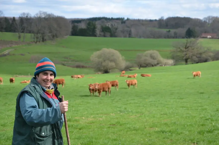 Susana Ciscares, à la tête d'un troupeau de 70 vaches limousines. « Je ne suis pas 'écolo' mais j’aime travailler en harmonie avec la nature et j’esti