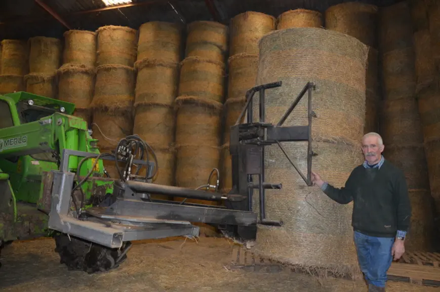 Des balles stockées et déstockées avec une griffe rotative