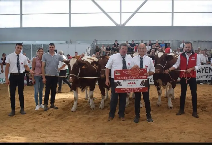 Prix de famille par le père et prix de bande : Gaec Brasseul Naveau, dans la Sarthe