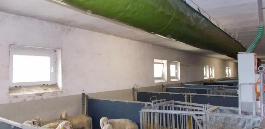 Les gaines de ventilation peuvent aérer et rafraichir les bâtiments en limitant les courants d'air.  © Huesker