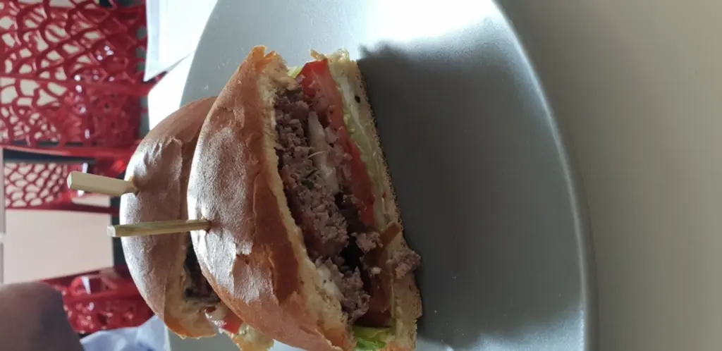 Sur le pôle Viande, les apprentis bouchers revisiteront le Capri Burger afin de surprendre les papilles des visiteurs. © E. Amouretti