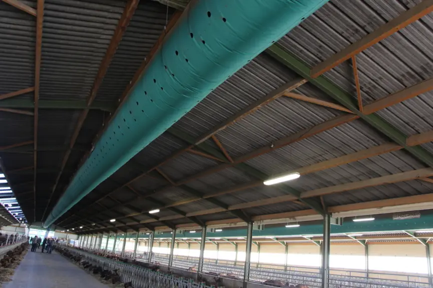 Une gaine ventile sur une largeur de 16 m, avec une longueur optimale de 50 m. © V. Bargain