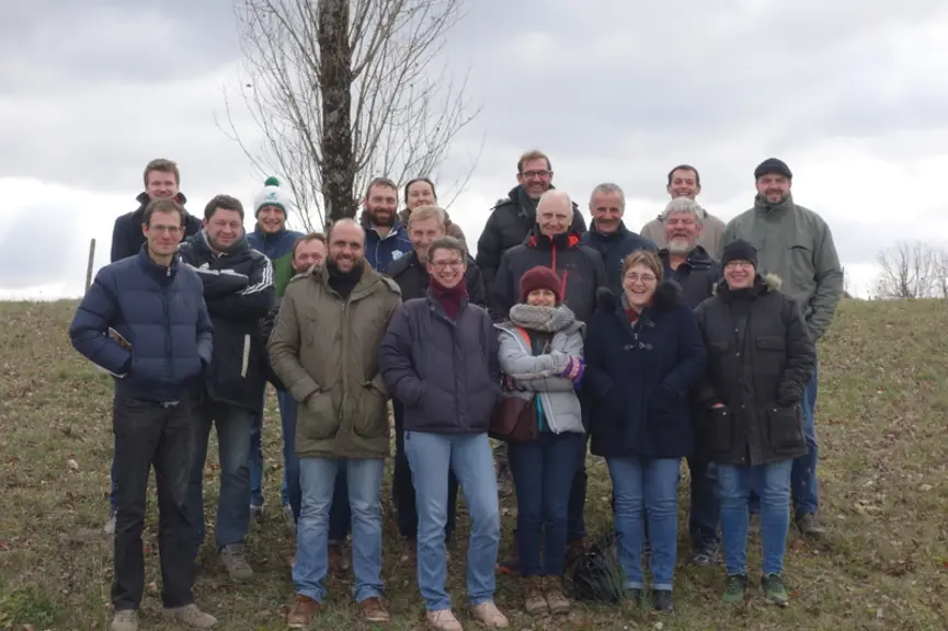 Le groupe d’éleveurs et de techniciens se sont retrouvés trois jours en janvier dans le froid mais aussi dans la bonne humeur et le partage. © J. Jost