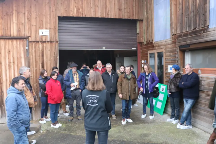 Les rencontres annuelles des races caprines locales permettent aux éleveurs de confronter leur situation, leurs projets et de discuter ensemble du dev