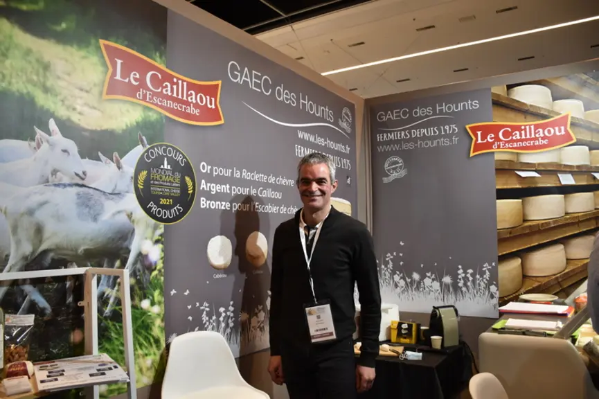 "Certifiés AB, nous faisons pâturer nos 750 chèvres ainsi que les chevrette dès le sevrage", explique Vincent Condis, associé du Gaec des Hounts, 