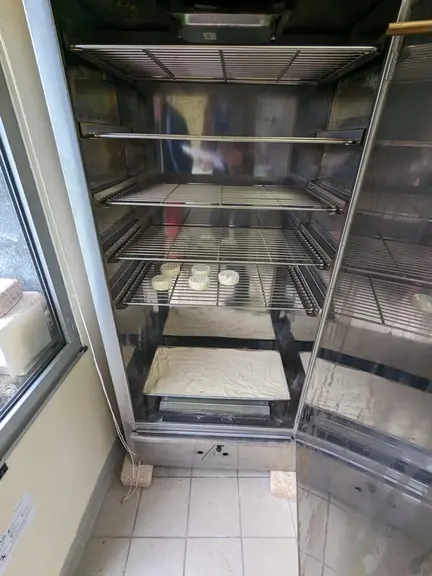 Le fumoir (ouvert) du Centre fromager fermier Actalia de Carmejane