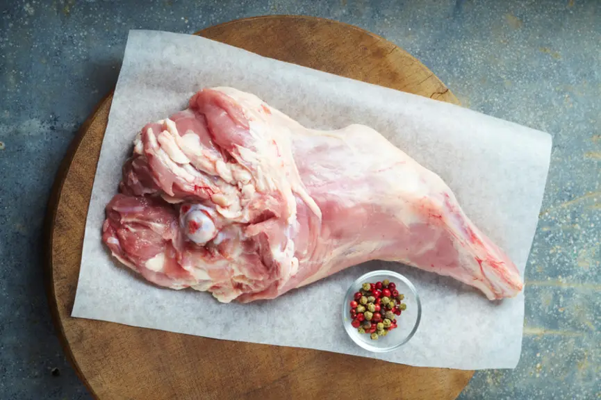 <em class="placeholder">Gigot de chevreau</em>