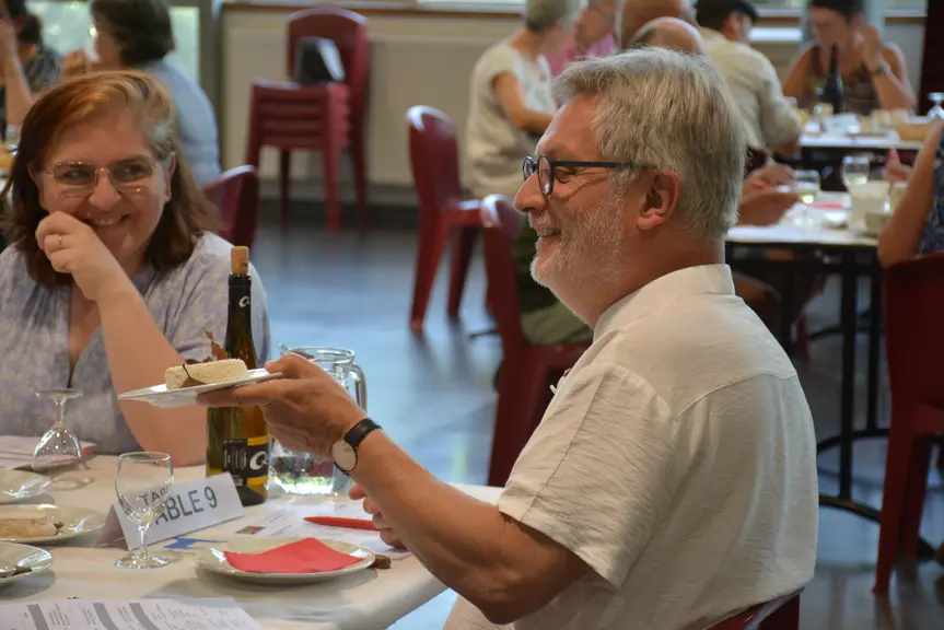 Jurés lors du Concours Saveurs Nouvelle-Aquitaine des fromages de chèvre fermiers et artisanaux