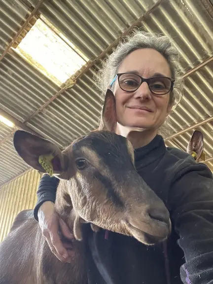 <em class="placeholder">Aline Amart, éleveuse de chèvres en Dordogne </em>