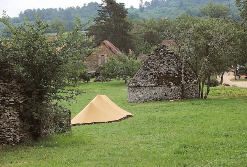 <em class="placeholder">Tourisme vert / camping à la ferme / vacances àla campagne / tente canadienne.</em>