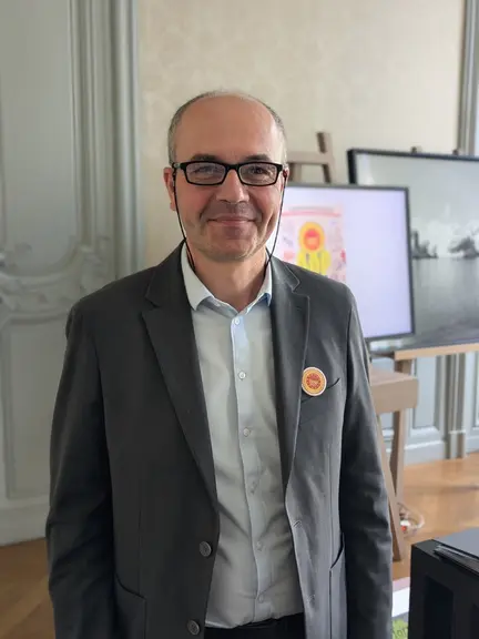 <em class="placeholder">Hubert Debien, éleveur bovin laitier dans la Loire et président du Cnaol</em>
