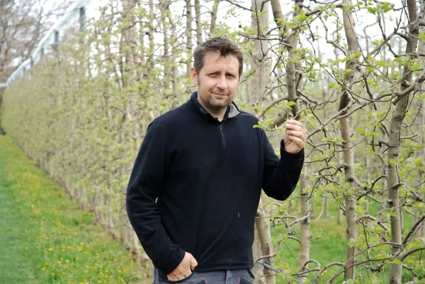 Laurent Rougerie, producteur de pomme dans le Limousin © L. Rougerie