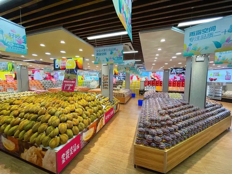 Le durian, très prisé des Chinois, est le premier fruit importé.