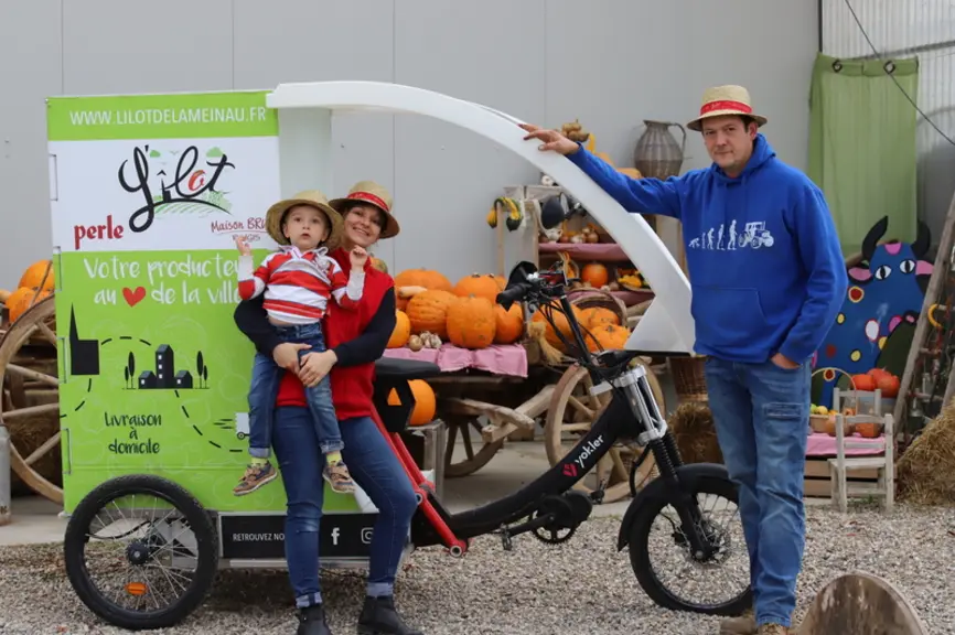 Geoffrey et Claire Andna gèrent l’îlot de la Meinau, au cœur de l’agglomération strasbourgeoise, ce qui rend possible les livraisons à vélo.