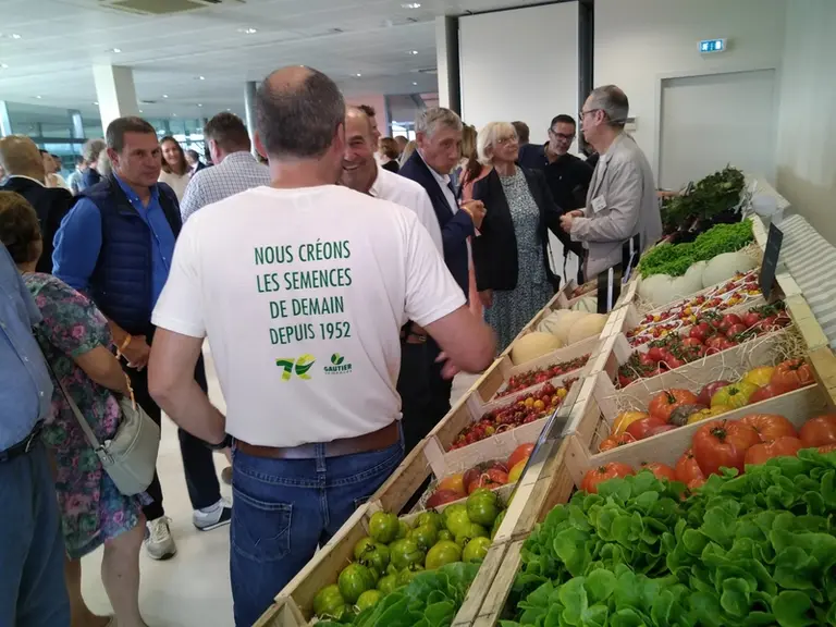 Gautier Semences a partagé sa passion pour la création des variétés de demain depuis 70 ans, lors d'une journée anniversaire à Eyragues, siège et « te
