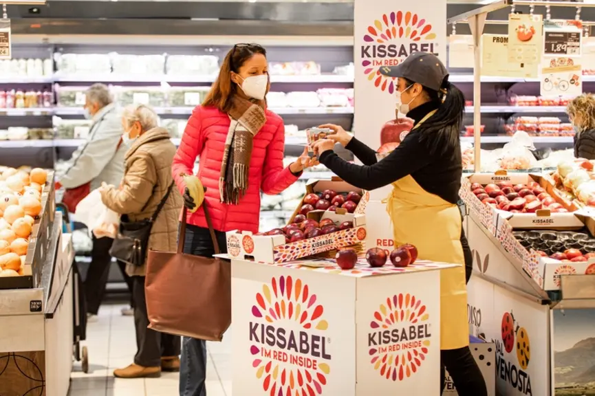 L’objectif pour Kissabel est d’être présente dans le rayon pommes 12 mois sur 12, grâce à complémentarité de production des hémisphères nord et sud.