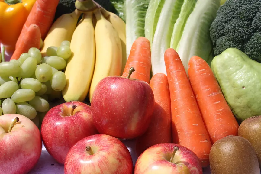 display de fruits et légumes 