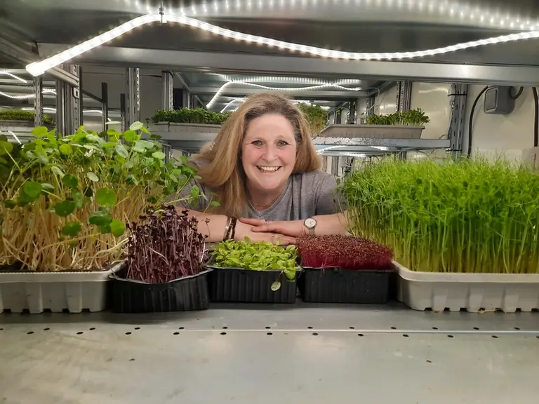 Valérie Defontaine-Lobel, dirigeante de la ferme « La micro pousse du bout d’haut » a déjà des « petits secrets » de production pour sa gamme de micro