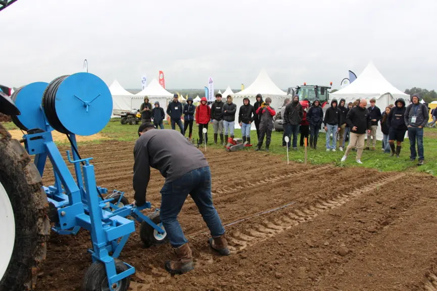 Le salon offrait de nombreuses conférences et démonstrations.