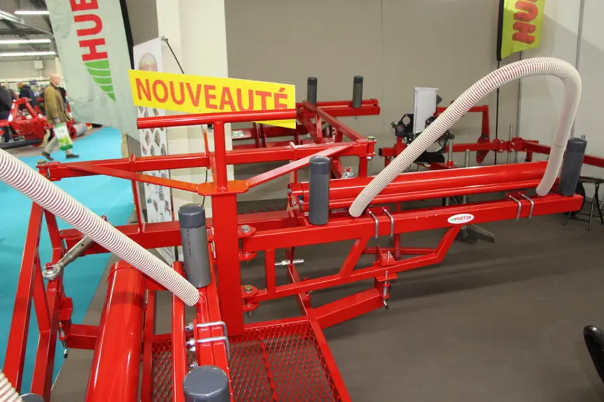 <em class="placeholder">Huet 2M - Poseuse déposeuse de bâche à asperge</em>