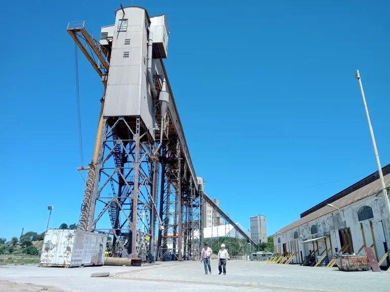 Le port de San Pedro est la principale porte de sortie du blé non OGM argentin.