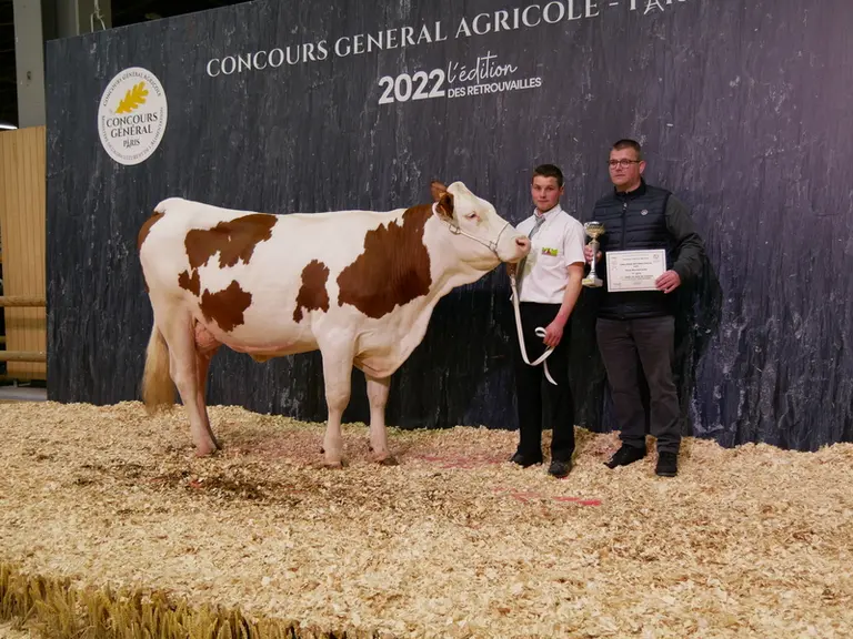 Gaec du Bas de Vaudon dans le Doubs - Vainqueur du Challenge racial