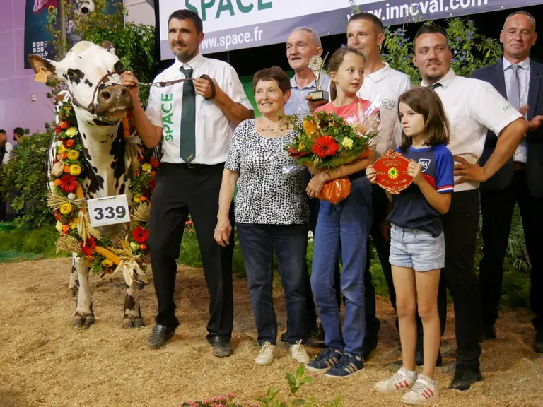 Olande, grande championne du concours normand et championne suprême du Space 2022