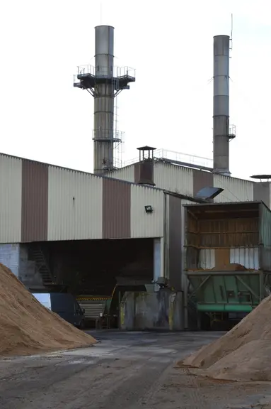 La coopérative déshydrate 80 000 tonnes de fourrages par an.  © C. Julien