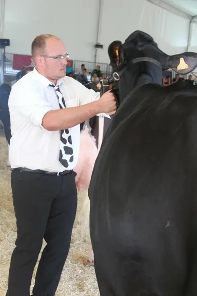 Flavien Froger, éleveur dans la Sarthe. © DR