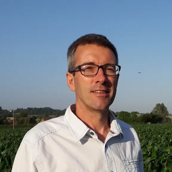 Bertrand Fagoo, Idele. « Excepté peut-être dans certains départements côtiers du Nord-Ouest de la France, il faut se poser la question de la réduction du rayonnement à l’intérieur des bâtiments. » © Idele