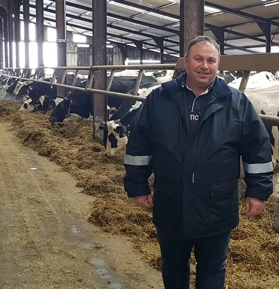 Joris Erzen, directeur de la ferme du centre de formation de l'Alpa. « Les salariés de l'Alpa sont motivés et fiers de se rendre utiles pour une cause