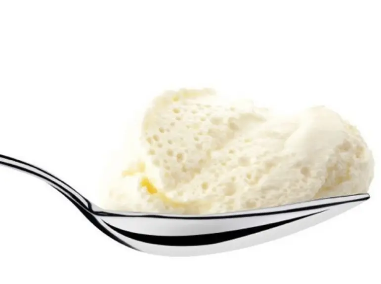 Les protéines laitières servent entre autres dans les aliments hyper-protéinés, sans additif de texture...  © PFI