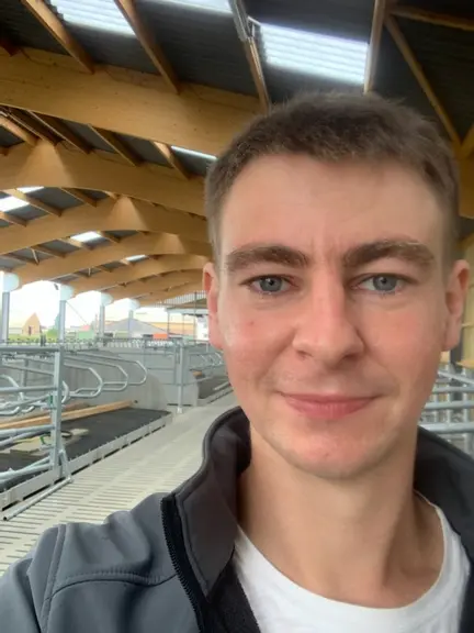 Alexis Losser, un des quatre associés du Gaec Losser, dans le Bas-Rhin