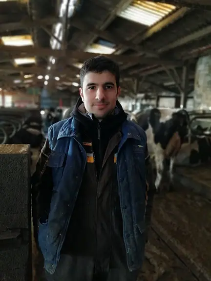Victor Charles a le projet d’inséminer lui-même son troupeau depuis son installation. « J’ai attendu trois ans pour me lancer, quand l’organisation de l’exploitation s’est stabilisée. »