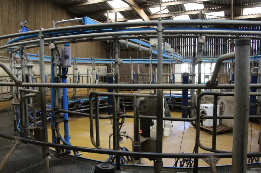 salle de traite rotative de 26 postes