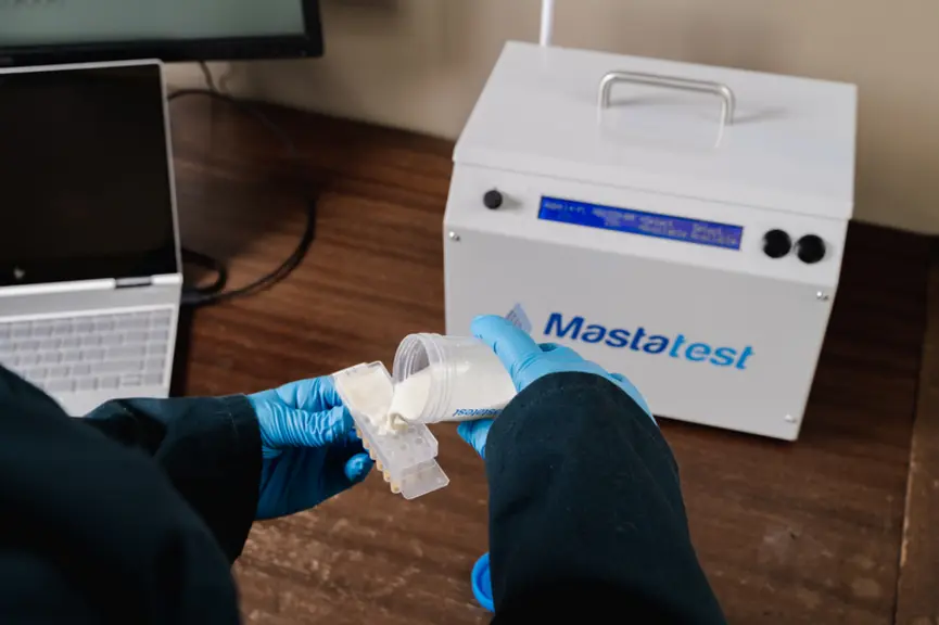 Mastatest, appareil automatisé d’analyse bactériologique de lait