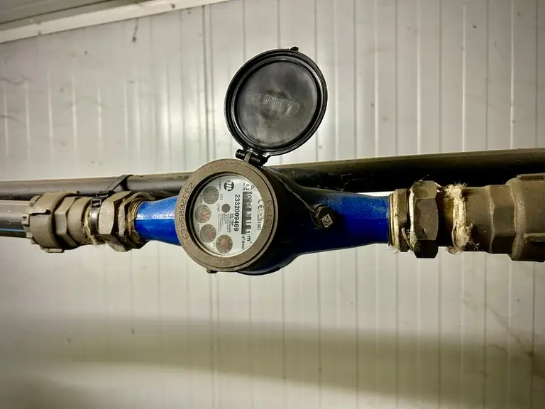 <em class="placeholder">compteur à eau</em>