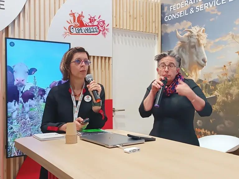 Au salon de l’agriculture, Clotilde Patry et Chrystelle Le Danvic ont rappelé que la gestation et les premières semaines de vi