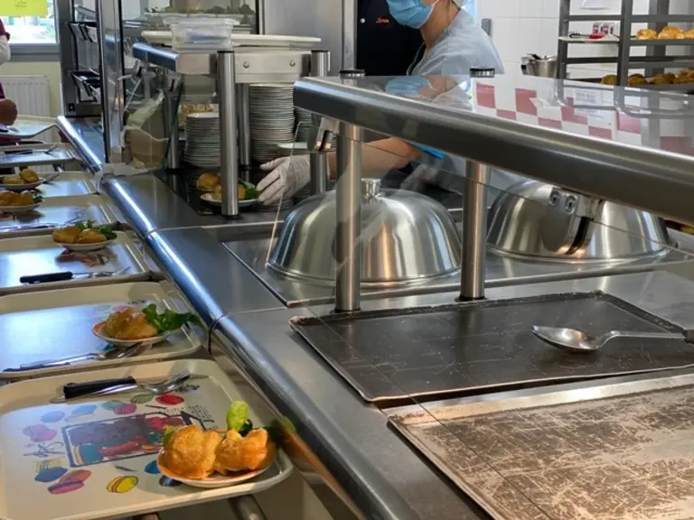 Dans son guide, le CNRC recommande de privilégier le fait maison, comme ici des gougères au fromage. © Y. B.
