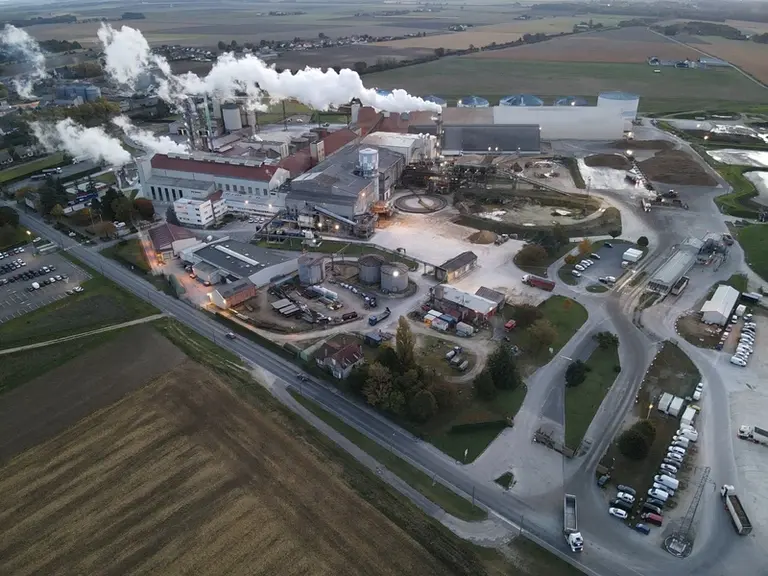 La sucrerie de Corbeilles (Loiret) du groupe coopératif Cristal Union est la seule certifiée bio en France.