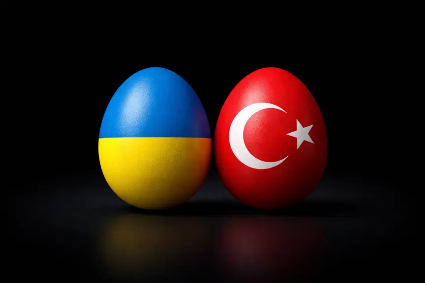 Œufs aux drapeaux ukrainien et turc
