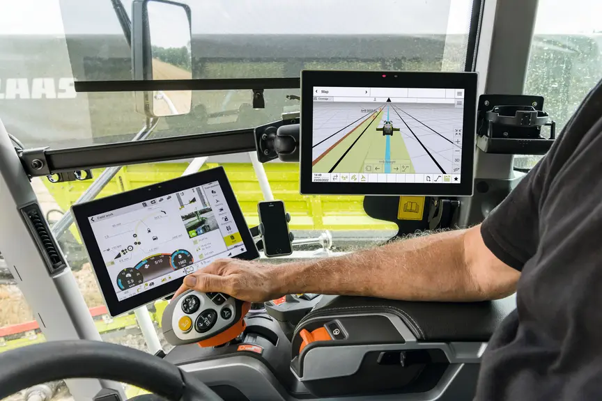 Pour la saison 2023, les ensileuses Claas Jaguar adoptent le nouveau terminal Cemis 1200.