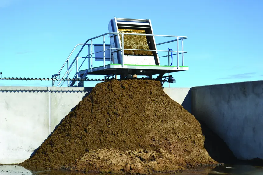 Le séparateur à tamis incliné de GEA s’utilise pour recycler du liquide en retirant les fibres en suspension.