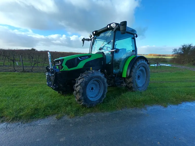 Tracteur Deutz-Fahr 5 D TTV