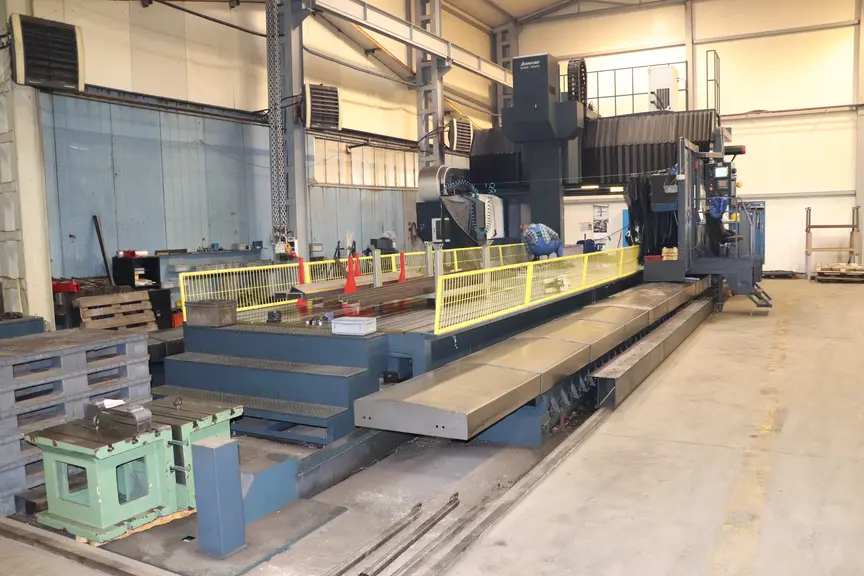 Centre d'usinage Johnford SDMC - 10000 - usine Metal-Fach