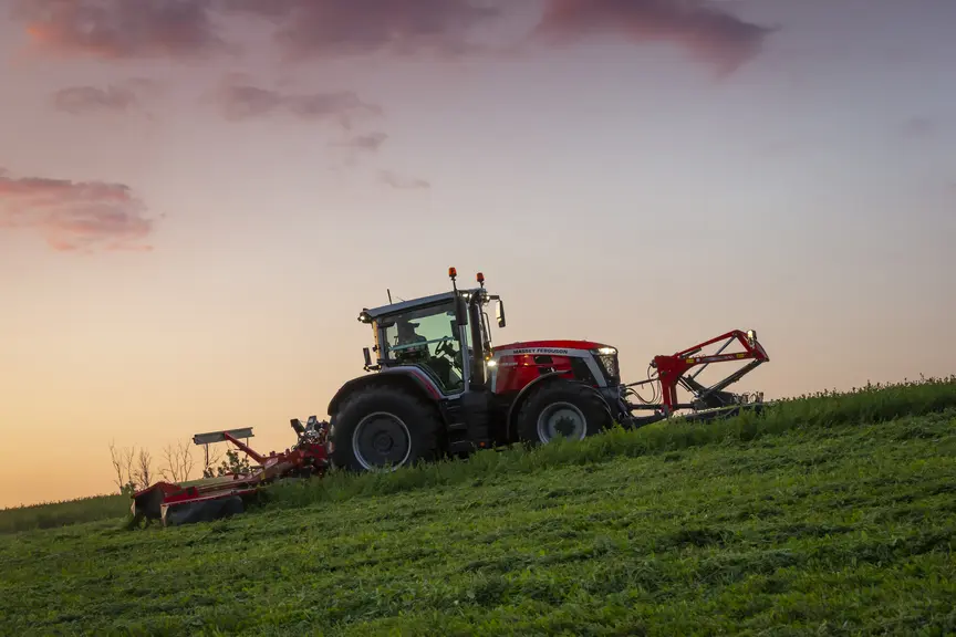Tracteur Massey Ferguson MF 8S Réussir machinisme