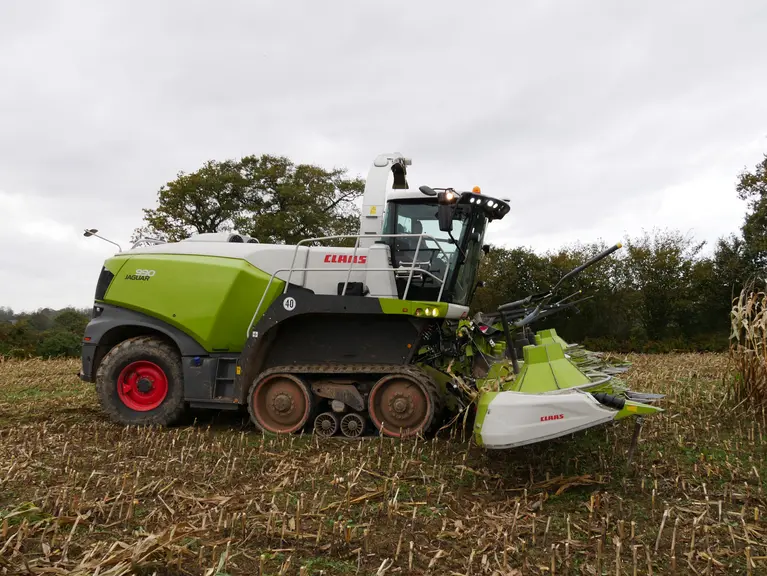 Ensileuse Claas Jaguar 990 Terra Trac Réussir Machinisme